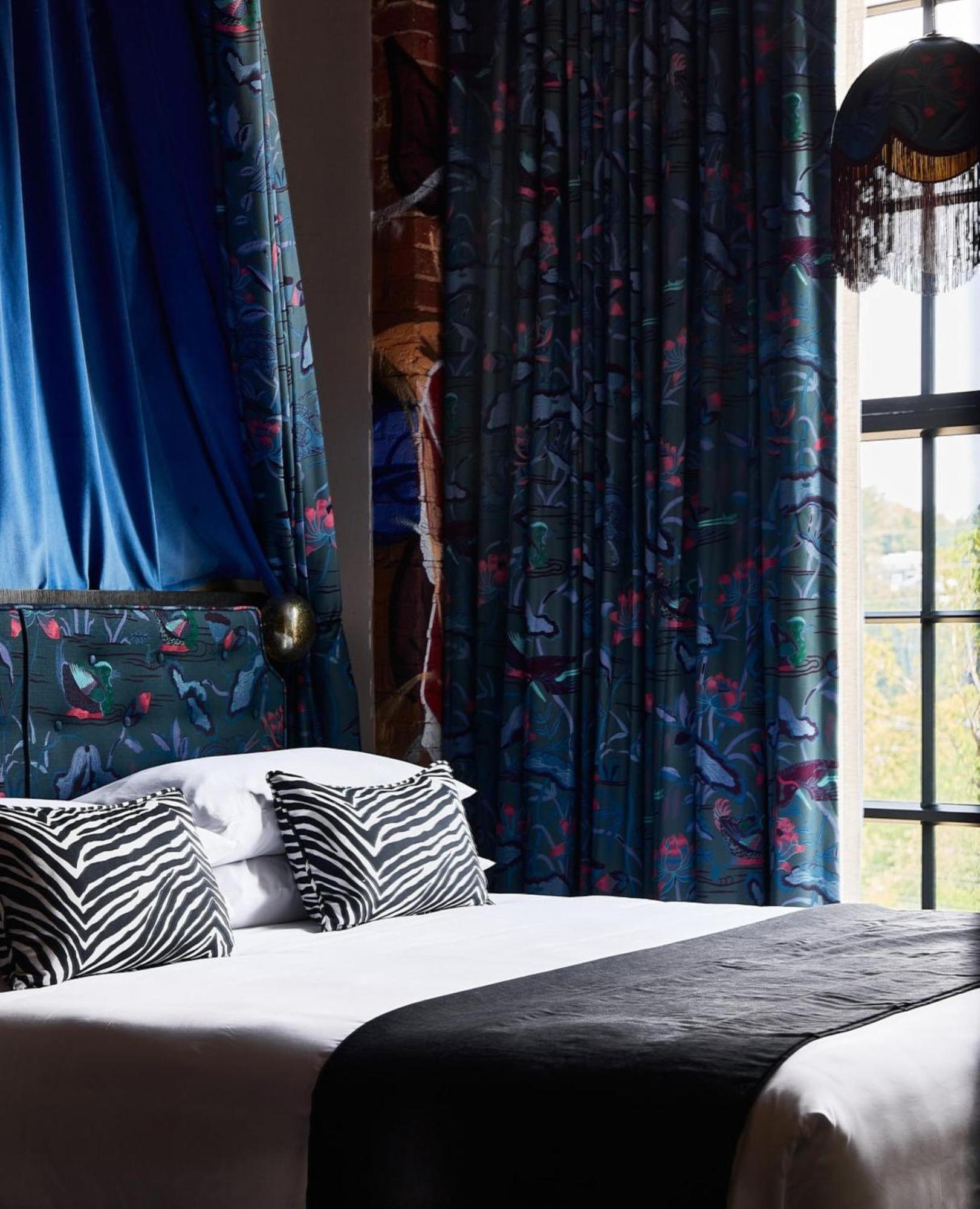 The Radical Asheville, Tapestry Collection By Hilton Exterior photo